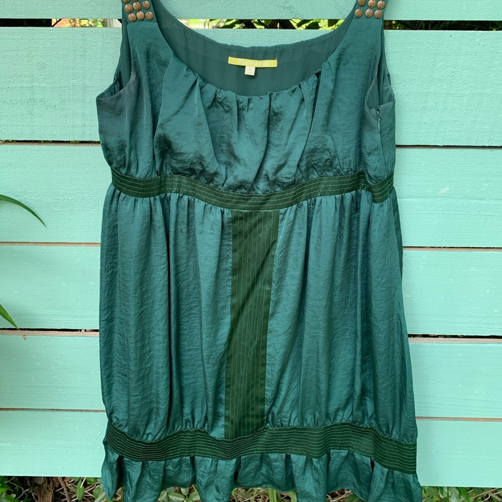 *EUC* Gianni Bini Emerald Silk Ruffled Dress